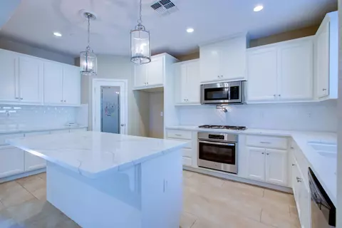 Kitchen - 485 Windmill Ct, Atwater, CA 95301 photo 4 of 4