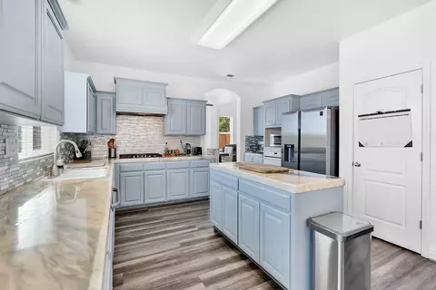 2768 Goshen Ave, Clovis, CA 93611 photo 13