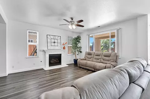 2768 Goshen Ave, Clovis, CA 93611 photo 8