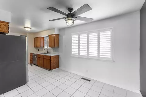 61 W Rall, Clovis, CA 93612 photo 7