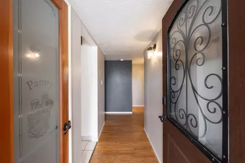 61 W Rall, Clovis, CA 93612 photo 3