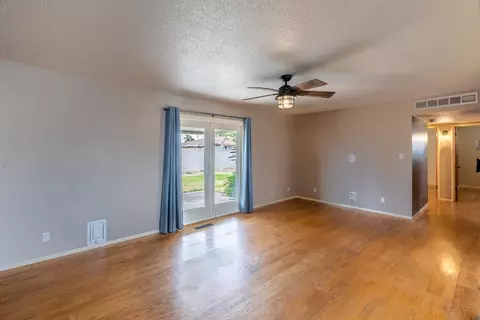 61 W Rall, Clovis, CA 93612 photo 10