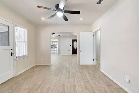 615 E 5th St, Madera, CA 93638 photo 9