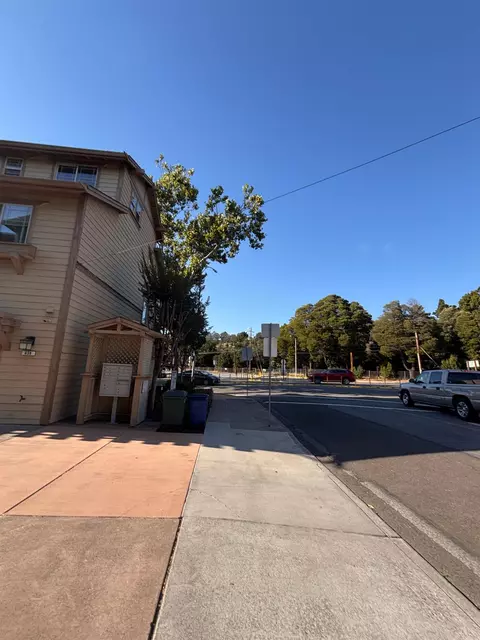 659 Macarthur Blvd, San Leandro, CA 94577 photo 8