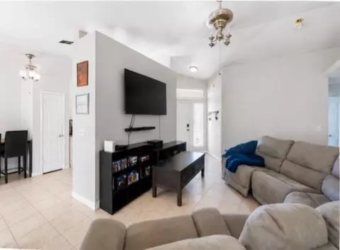 2596 Walnut St, Selma, CA 93662 photo 4