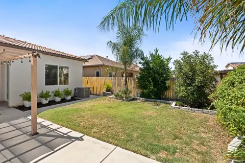 Exterior - 3283 Soledad Ave, Clovis, CA 93619 photo 10 of 12