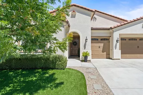 Exterior - 3283 Soledad Ave, Clovis, CA 93619 photo 3 of 12