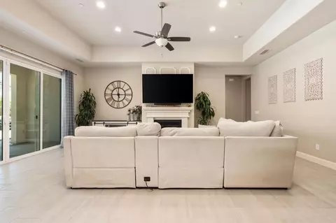 Living - 3283 Soledad Ave, Clovis, CA 93619 photo 5 of 6