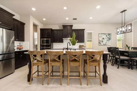 Kitchen - 3283 Soledad Ave, Clovis, CA 93619 photo 2 of 6