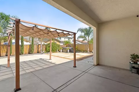 Exterior - 3283 Soledad Ave, Clovis, CA 93619 photo 6 of 12
