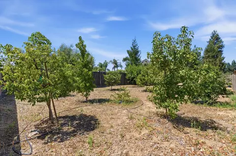 2038 Austin Ave, Clovis, CA 93611 photo 32