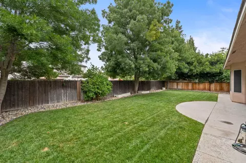 1840 N Duke Ave, Clovis, CA 93619 photo 49