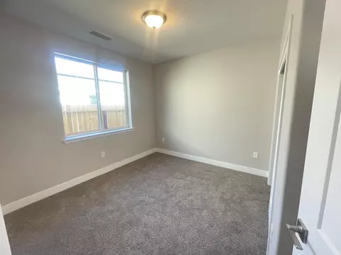 16249 W David Ave, Kerman, CA 93630 photo 9