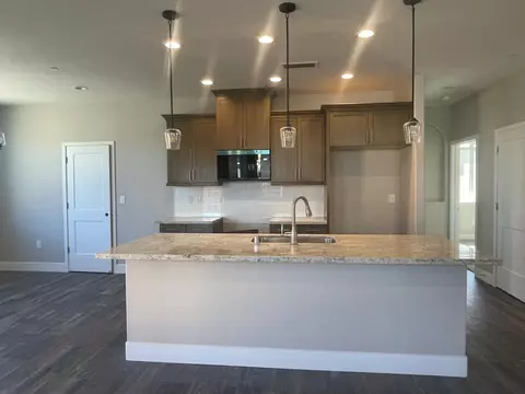16249 W David Ave, Kerman, CA 93630 photo 2