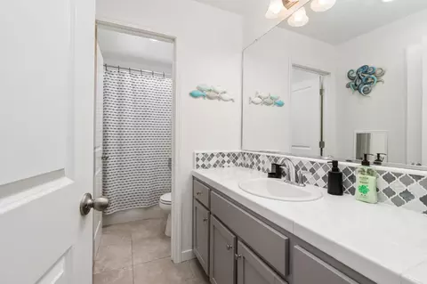 972 Winchell Way W, Madera, CA 93636 photo 24