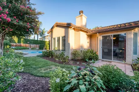 Exterior - 73 W Houston Ave, Clovis, CA 93611 photo 3 of 9