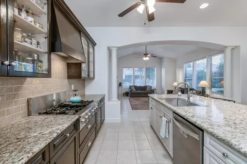 Kitchen - 73 W Houston Ave, Clovis, CA 93611 photo 7 of 7