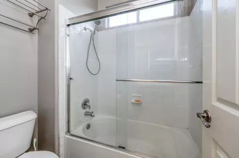 Bath - 73 W Houston Ave, Clovis, CA 93611 photo 2 of 7