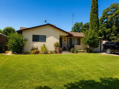 324 N O St, Madera, CA 93637 photo 1