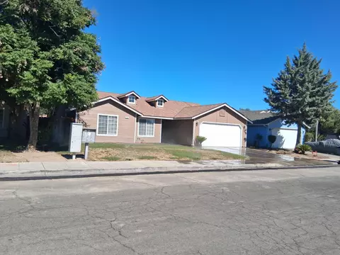 2238 N Milburn Ave, Fresno, CA 93722