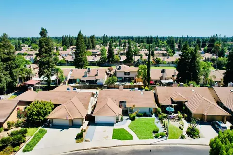 View/Area - 2042 Sample Ave, Clovis, CA 93611 photo 2 of 2