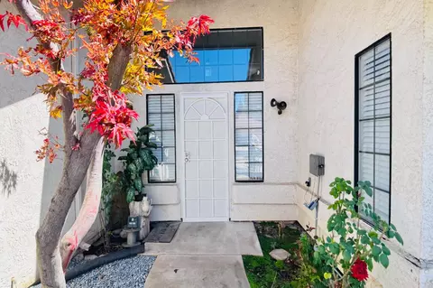 Entry Way - 2042 Sample Ave, Clovis, CA 93611 photo 1 of 2