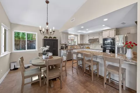 3055 Fairmont Ct, Madera, CA 93637 photo 13
