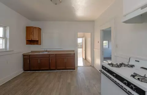 Entry Way - 1107 O St, Sanger, CA 93657 photo 1 of 1