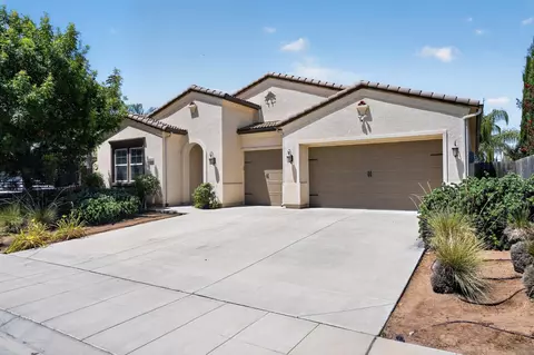 3586 Junipero Ave, Clovis, CA 93619 photo 2