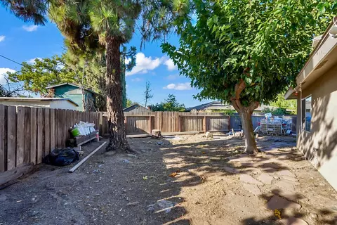Exterior - 543 Autumn Ct, Madera, CA 93637 photo 14 of 14