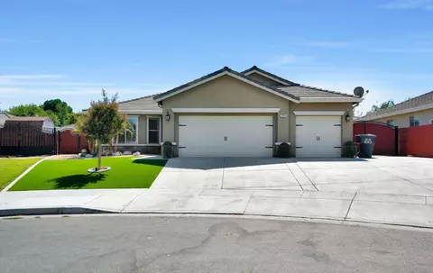 1834 N Leila St, Visalia, CA 93291