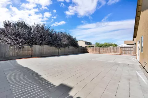 Exterior - 3529 Nile St, Madera, CA 93637 photo 6 of 7