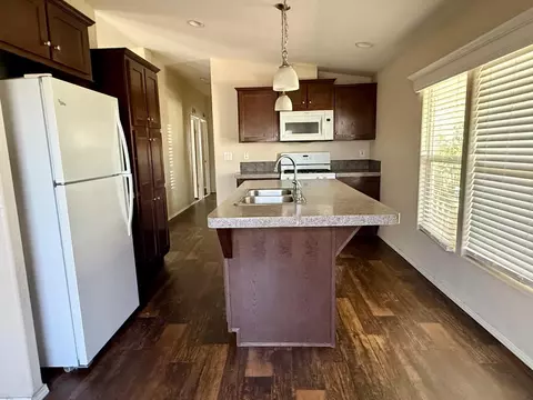 1218 E Cleveland Ave #SP 63, Madera, CA 93638 photo 6