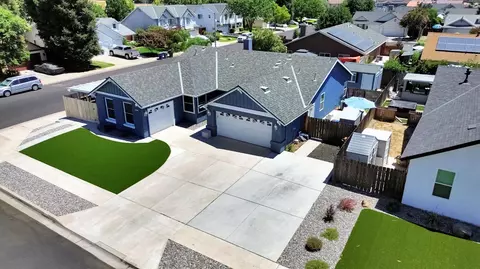 View/Area - 2956 Griffith Ave, Clovis, CA 93611 photo 1 of 12