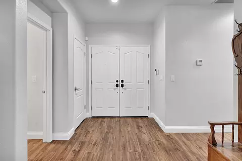 Entry Way - 2956 Griffith Ave, Clovis, CA 93611 photo 2 of 3