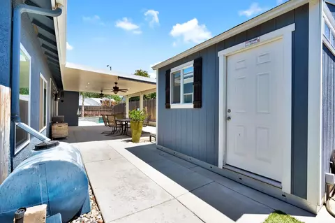 Exterior - 2956 Griffith Ave, Clovis, CA 93611 photo 10 of 10
