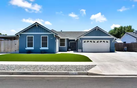 Exterior - 2956 Griffith Ave, Clovis, CA 93611 photo 1 of 10
