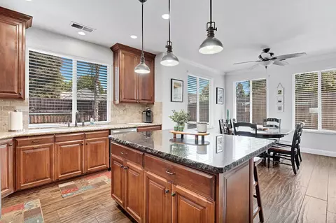 Kitchen - 2956 Griffith Ave, Clovis, CA 93611 photo 4 of 5