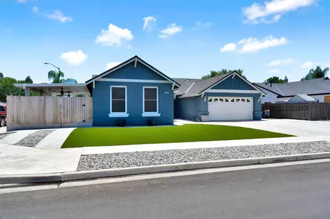 Exterior - 2956 Griffith Ave, Clovis, CA 93611 photo 3 of 10