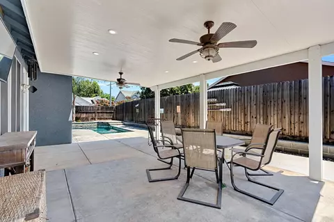 Exterior - 2956 Griffith Ave, Clovis, CA 93611 photo 4 of 10