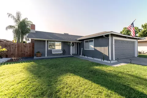 3061 Cindy Ave, Clovis, CA 93612 photo 1