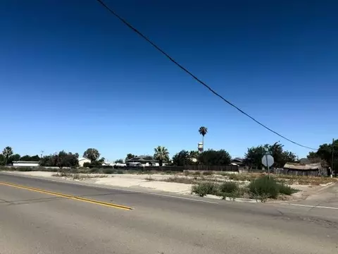 5700 Williams Ave, Tranquillity, CA 93668 photo 2