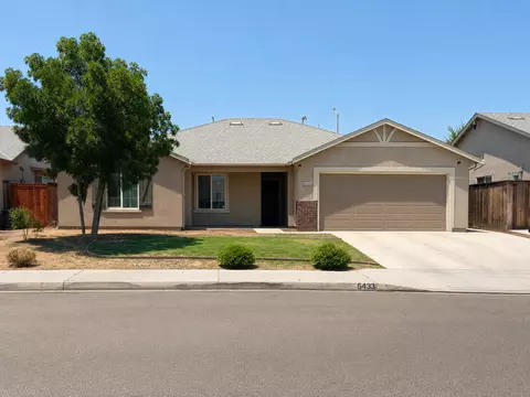 5433 Eugenia Ave, Fresno, CA 93727