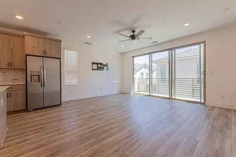 Living - 480 Balsam, Clovis, CA 93611 photo 2 of 2