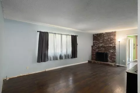 1305 De Cesari Ave, Madera, CA 93637 photo 3