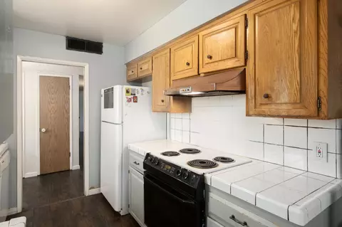 1305 De Cesari Ave, Madera, CA 93637 photo 8