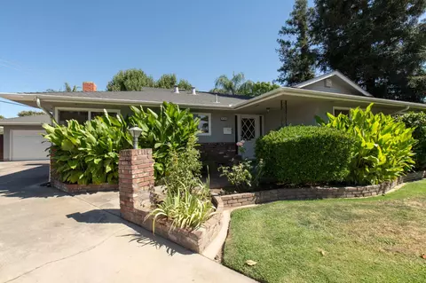 4754 N 4th St, Fresno, CA 93726