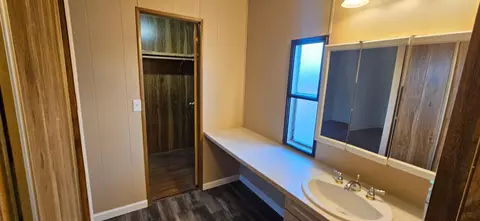 1724 Minnewawa Ave #109, Clovis, CA 93612 photo 2