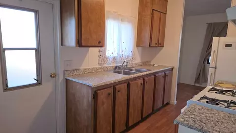 1724 Minnewawa Ave #109, Clovis, CA 93612 photo 7