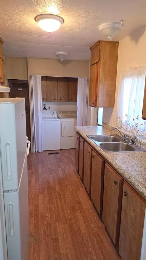 1724 Minnewawa Ave #109, Clovis, CA 93612 photo 8